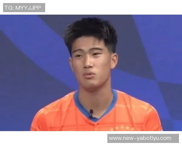 泰山小将彭啸庆祝20岁生日中超首秀成最珍贵礼物感谢韩鹏指导的信任与支持